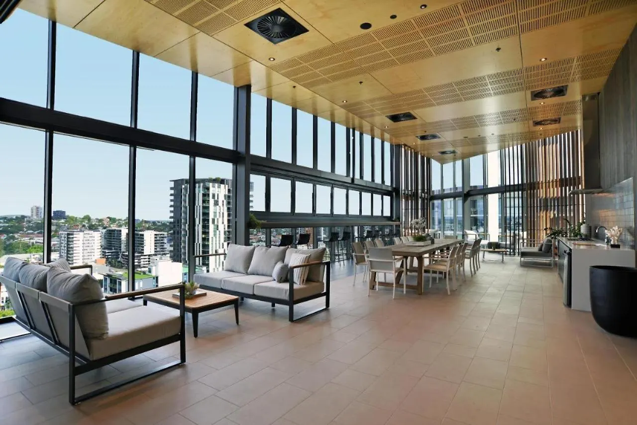 One Bedroom Apartment In South Brisbane
