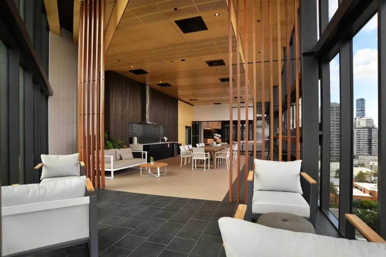 One Bedroom Apartment In South Brisbane