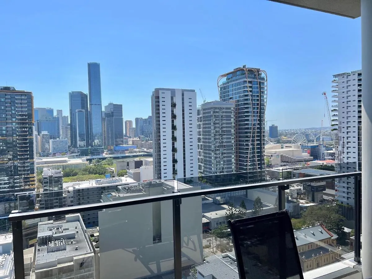 One Bedroom Apartment In South Brisbane Australia